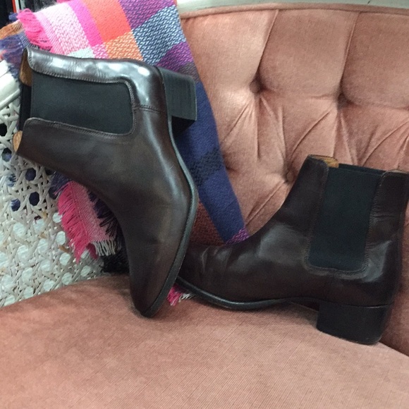 Frye Chelsea boots - Picture 2 of 7